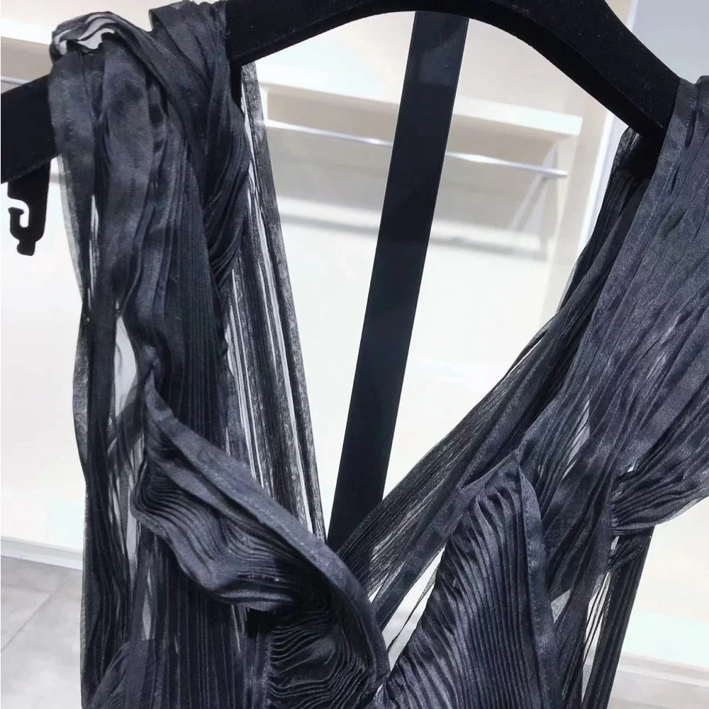US 2 Victoria Beckham Wool Asymmetric Plunge Dress NWOT - Picture 5 of 10